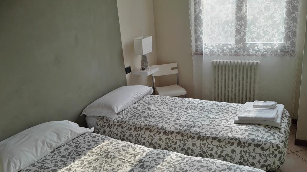 Appartamento Luisa Parma Exteriör bild